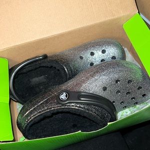 Glitter fur lined crocs men’s size 4 women’s size 6